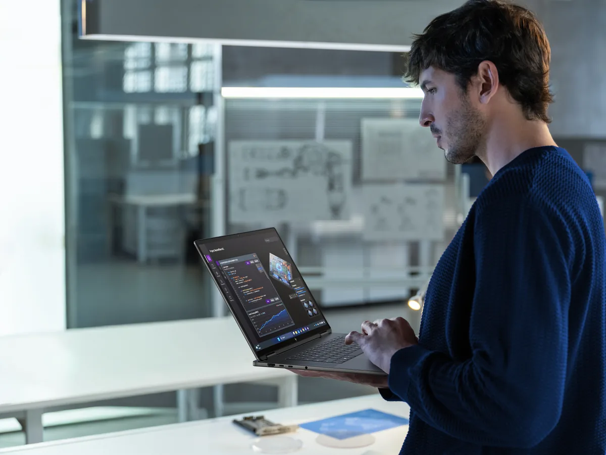 A person holding and using the HP OmniBook Ultra 16 in HPβs launch photograph